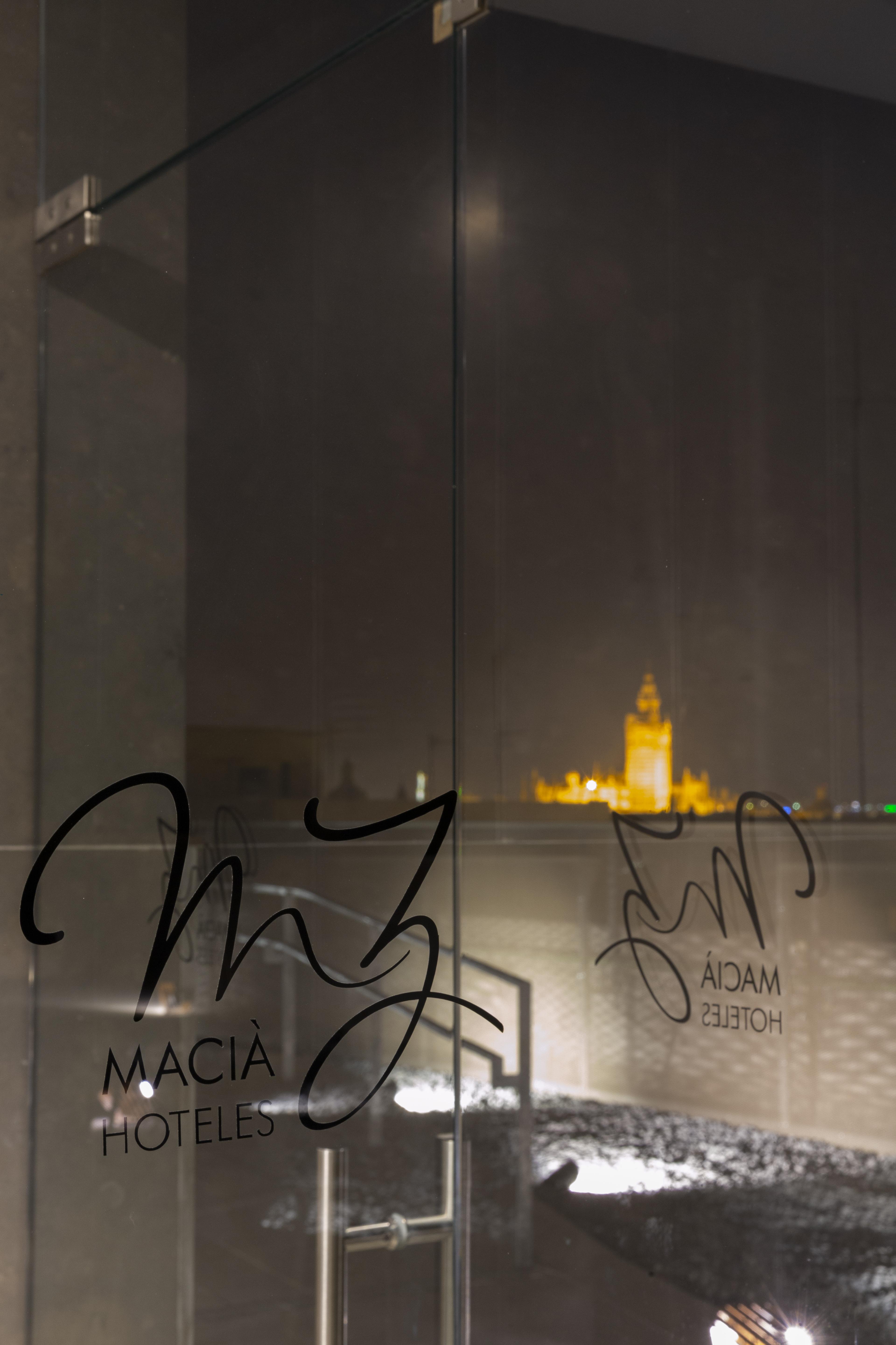 Hotel Macia Sevilla Kubb Exteriér fotografie